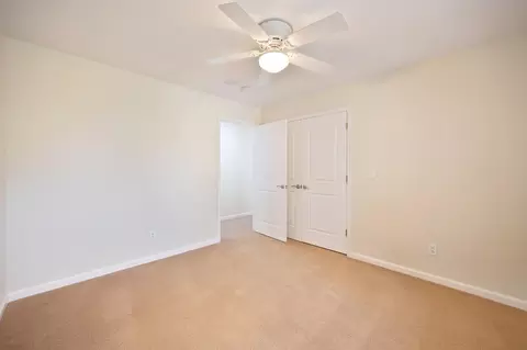 Bedroom - 27224 Meadowbrook Dr, Davis, CA 95618 photo 5 of 5