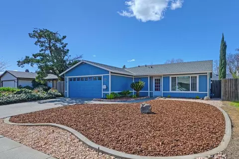 723 Christie Ct, Davis, CA 95618 photo 2