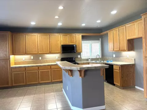 Kitchen - 4423 E Tuolumne Rd, Denair, CA 95316 photo 2 of 3