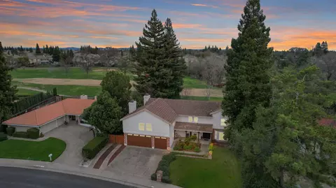 218 Firestone Dr, Roseville, CA 95678