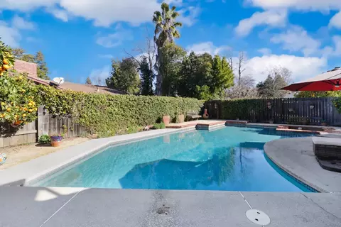 Exterior - 727 Barcelona Ave, Davis, CA 95616 photo 9 of 17
