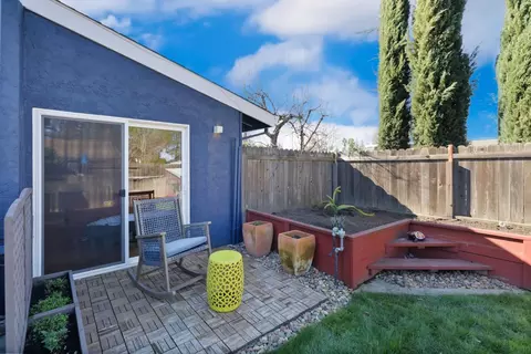 Exterior - 727 Barcelona Ave, Davis, CA 95616 photo 14 of 17