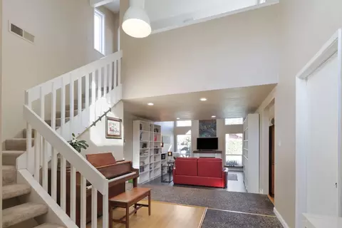 Entry Way - 727 Barcelona Ave, Davis, CA 95616 photo 3 of 4