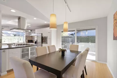 Dining - 727 Barcelona Ave, Davis, CA 95616 photo 2 of 4