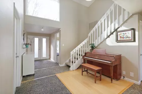 Entry Way - 727 Barcelona Ave, Davis, CA 95616 photo 2 of 4