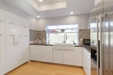 Kitchen - 727 Barcelona Ave, Davis, CA 95616 photo 3 of 7