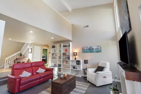 Living - 727 Barcelona Ave, Davis, CA 95616 photo 8 of 10