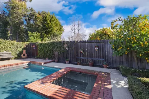 Exterior - 727 Barcelona Ave, Davis, CA 95616 photo 11 of 17