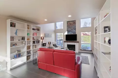 Living - 727 Barcelona Ave, Davis, CA 95616 photo 4 of 10
