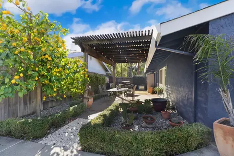 Exterior - 727 Barcelona Ave, Davis, CA 95616 photo 6 of 17
