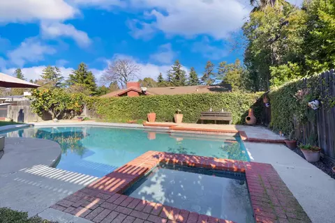 Exterior - 727 Barcelona Ave, Davis, CA 95616 photo 4 of 17