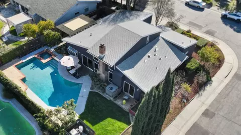 View/Area - 727 Barcelona Ave, Davis, CA 95616 photo 2 of 8