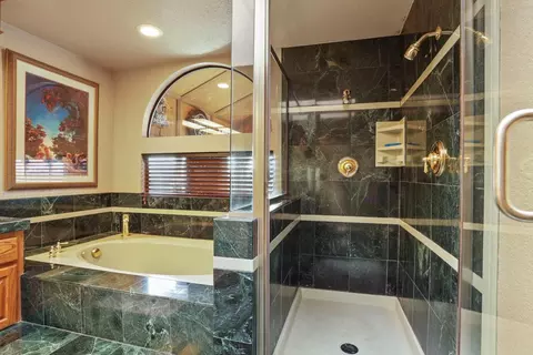 Bath - 29423 S Chrisman Rd, Tracy, CA 95304 photo 7 of 7