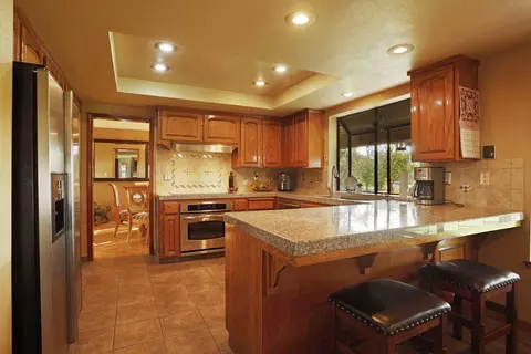 Kitchen - 29423 S Chrisman Rd, Tracy, CA 95304 photo 2 of 7