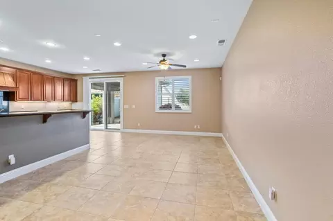 2355 Pepper Tree Ln, Manteca, CA 95336 photo 9