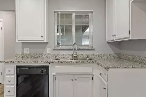 1613 Pimlico Dr, Modesto, CA 95350 photo 5