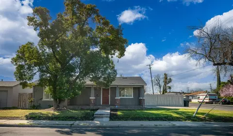 2004 Miller Ave, Modesto, CA 95354 photo 1