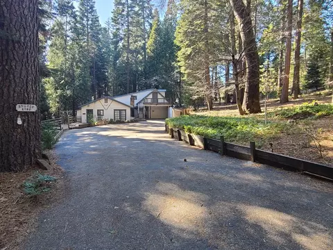 3175 Easy St, Pollock Pines, CA 95726 photo 2