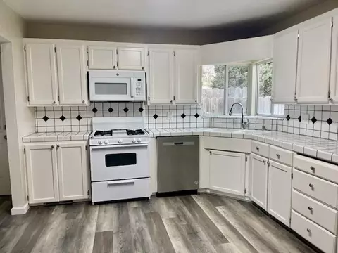2432 Roble Ave, Modesto, CA 95354 photo 6