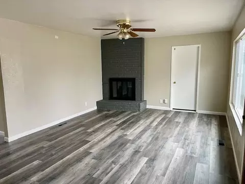 2432 Roble Ave, Modesto, CA 95354 photo 2