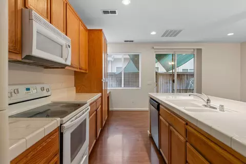 2121 Carson Oak Ct, Modesto, CA 95355 photo 10