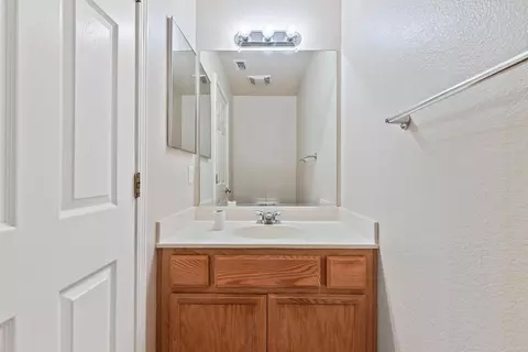 2121 Carson Oak Ct, Modesto, CA 95355 photo 11