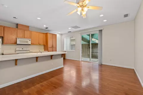 2121 Carson Oak Ct, Modesto, CA 95355 photo 7