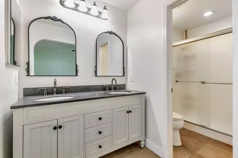Bath - 3660 Rollins Way, Antelope, CA 95843 photo 1 of 2