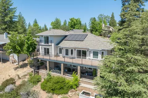 Exterior - 804 Buckthorn, Murphys, CA 95247 photo 4 of 6