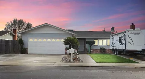 2012 Sweetwater Dr, Modesto, CA 95355 photo 1