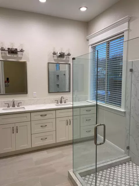 Bath - 732 Morningside Ct, Folsom, CA 95630 photo 3 of 4