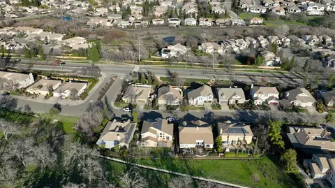 View/Area - 732 Morningside Ct, Folsom, CA 95630 photo 1 of 10