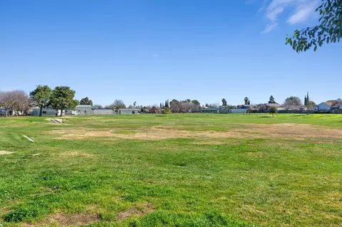1867 W Kavanagh Ave, Tracy, CA 95376 photo 52