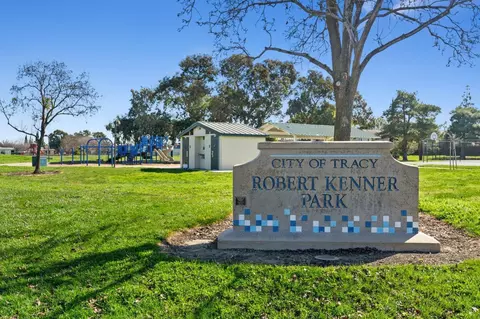 1867 W Kavanagh Ave, Tracy, CA 95376 photo 43