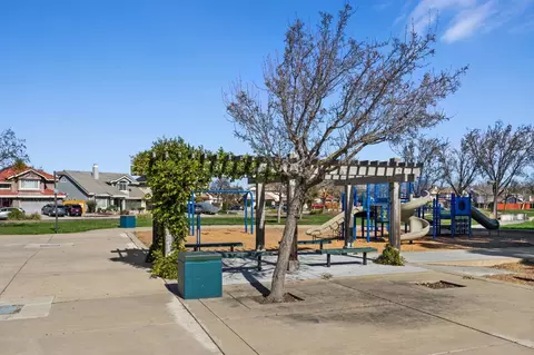 1867 W Kavanagh Ave, Tracy, CA 95376 photo 46