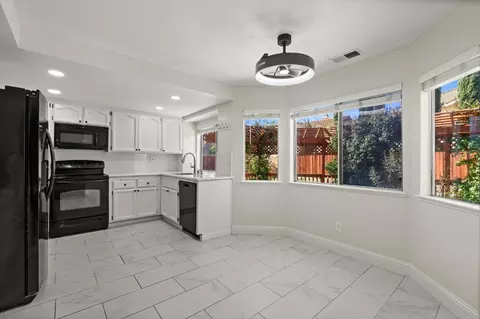 1867 W Kavanagh Ave, Tracy, CA 95376 photo 3