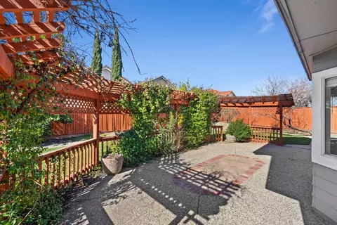 1867 W Kavanagh Ave, Tracy, CA 95376 photo 40
