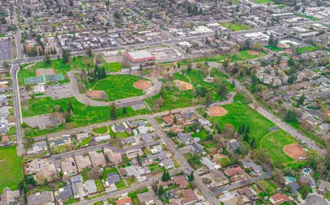 View/Area - 3714 Garfield Ave, Carmichael, CA 95608 photo 10 of 10