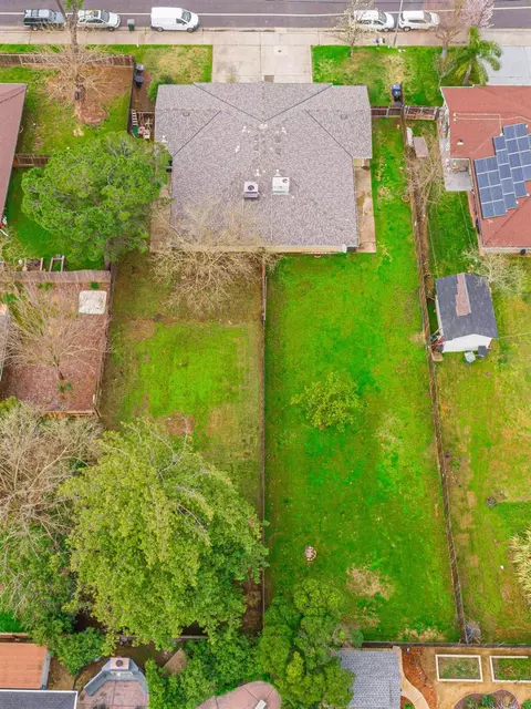 View/Area - 3714 Garfield Ave, Carmichael, CA 95608 photo 2 of 10