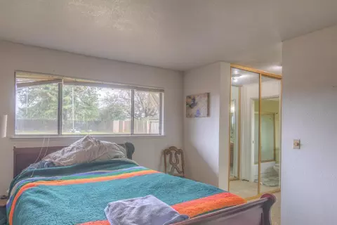 Bedroom - 3714 Garfield Ave, Carmichael, CA 95608 photo 6 of 6