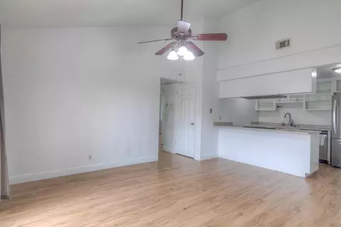 Living - 3714 Garfield Ave, Carmichael, CA 95608 photo 3 of 6