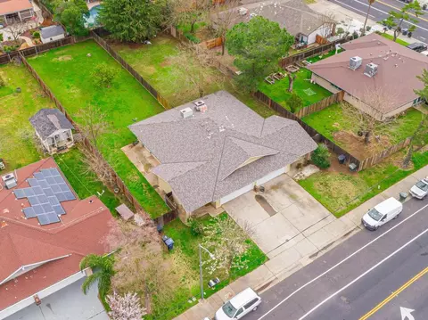 View/Area - 3714 Garfield Ave, Carmichael, CA 95608 photo 1 of 10