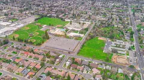 View/Area - 3714 Garfield Ave, Carmichael, CA 95608 photo 9 of 10