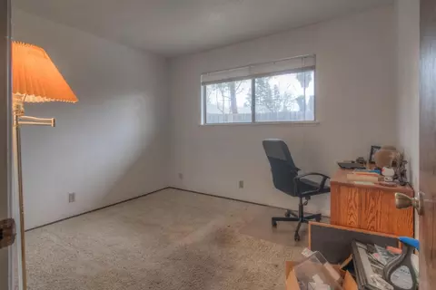 Bedroom - 3714 Garfield Ave, Carmichael, CA 95608 photo 4 of 6