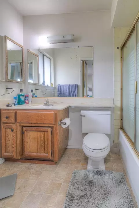 Bath - 3714 Garfield Ave, Carmichael, CA 95608 photo 5 of 5