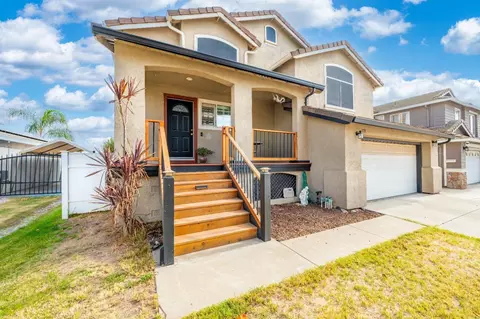 Exterior - 1178 Cherry Oak Ln, Manteca, CA 95336 photo 1 of 7