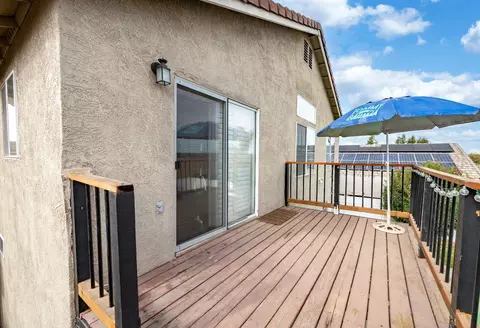 Exterior - 1178 Cherry Oak Ln, Manteca, CA 95336 photo 3 of 7