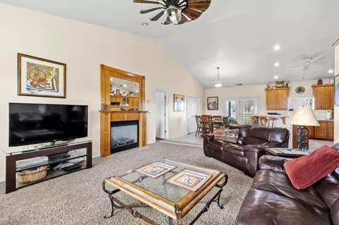 211 Willey Way, Biggs, CA 95917 photo 3