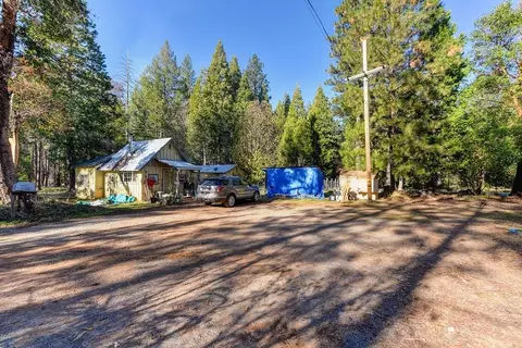 24825 Harrison St, Foresthill, CA 95631