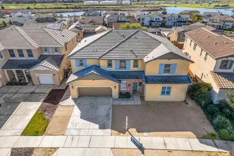 766 River Bend Dr, Lathrop, CA 95330 photo 3